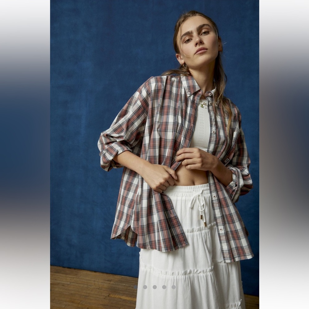 Urban Outfitters Plaid Button-Down Shirt in Brown and White